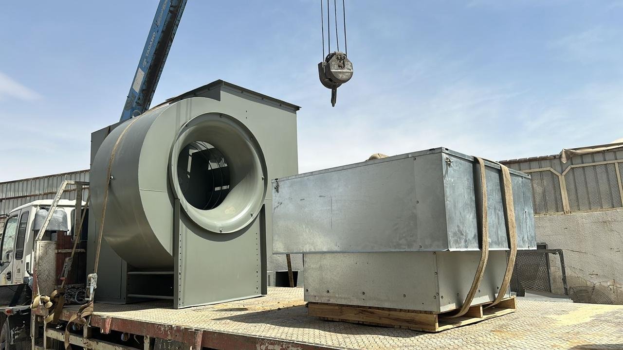 توريد وتركيب مراوح شفط مركزية لمطعم أوف ذا إيرث
أعمال شملت توريد وتركيب مراوح بقدرة 22000 قدم مكعب/ دقيقة 
ماركة كويك - صناعة أمريكية
وكذلك تركيب جهاز دفع فريش أير 7500 قدم مكعب/ دقيقة
ماركة جرين هيك - صناعة امريكية
وتم توصيل الأجهزة مع اللوحة الكهربائية وتشغيل الجهاز
واخنبار كفائته